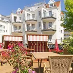 호텔 Am Ostseebad Kühlungsborn