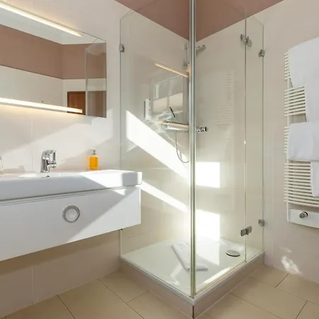 Am Hotel 4*