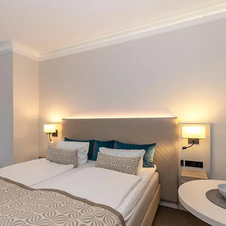 Hotel Am 4*