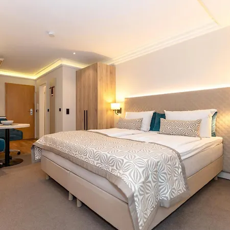 Hotel Am 4*