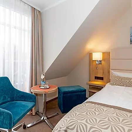 Hotel Am 4*