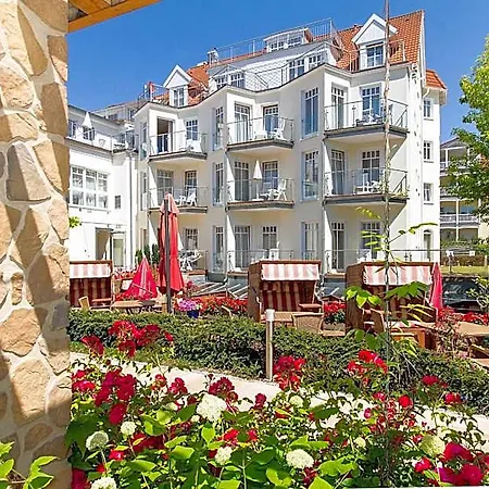 Am Hotel Kuehlungsborn