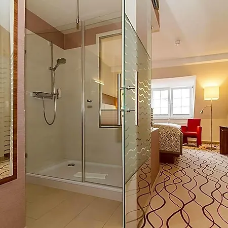 Am Otel 4*