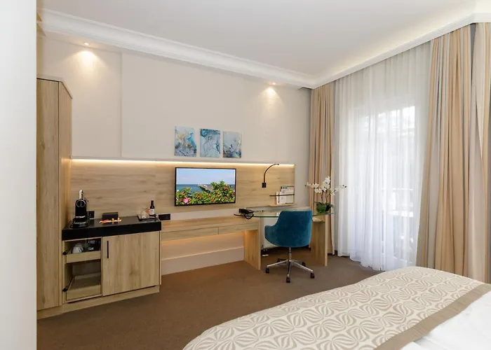 Am Ξενοδοχείο 4*